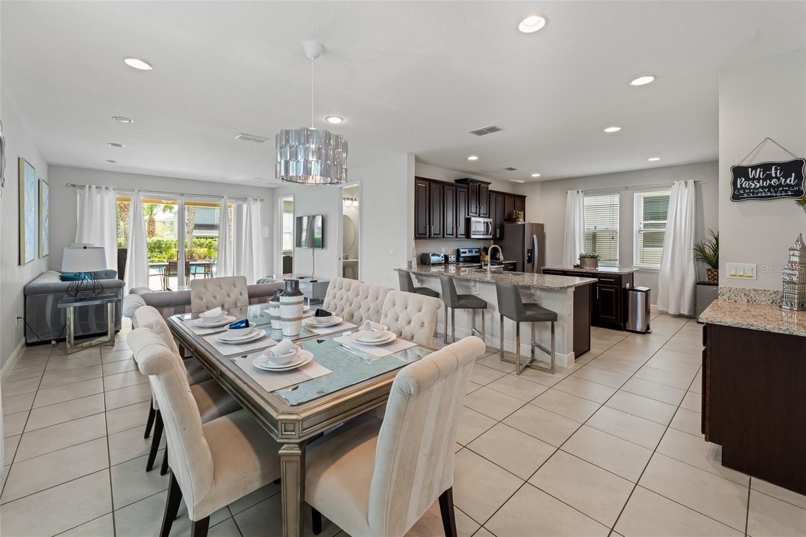 REUNION WEST - Residential Lease