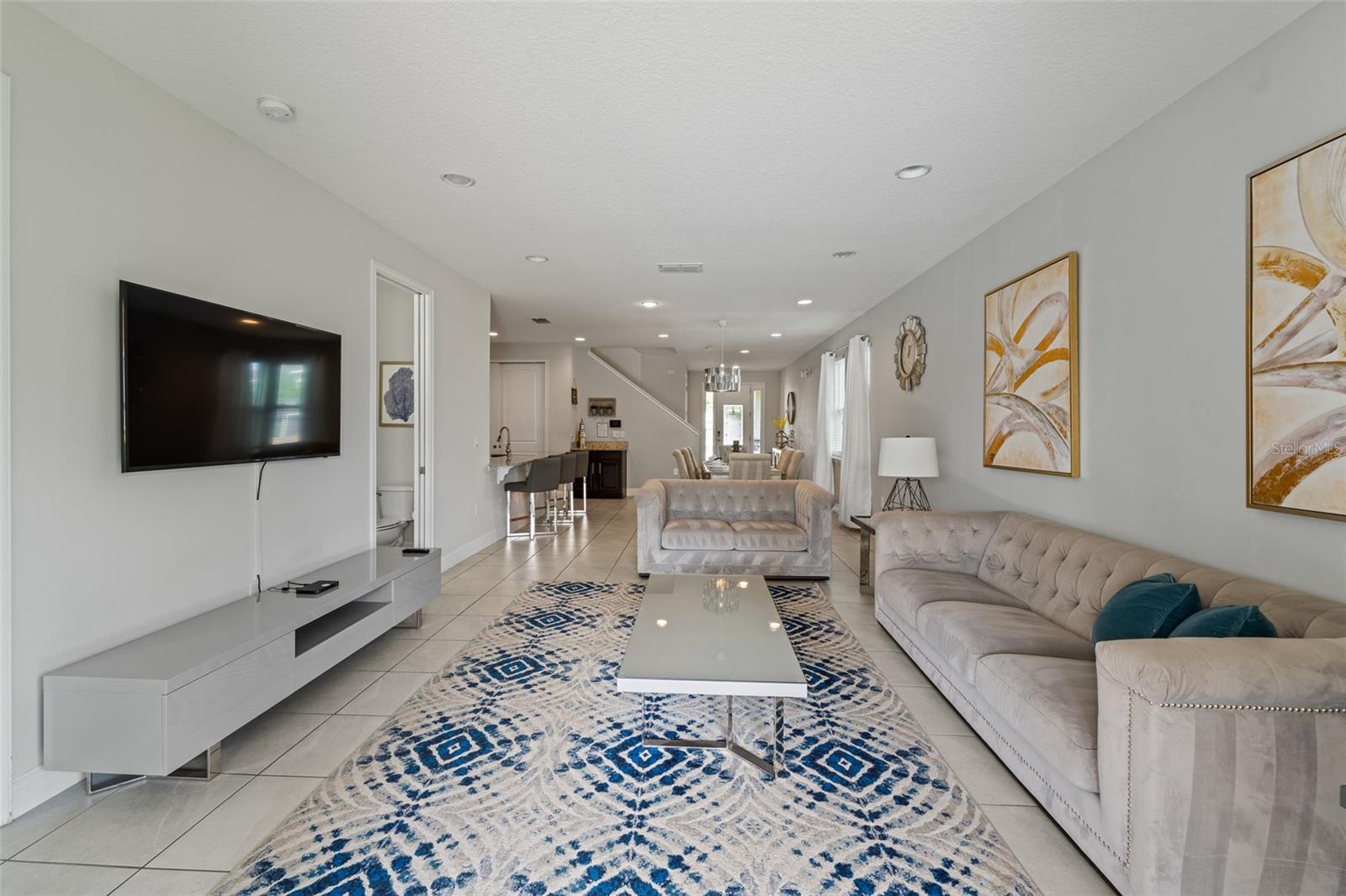 REUNION WEST - Residential Lease
