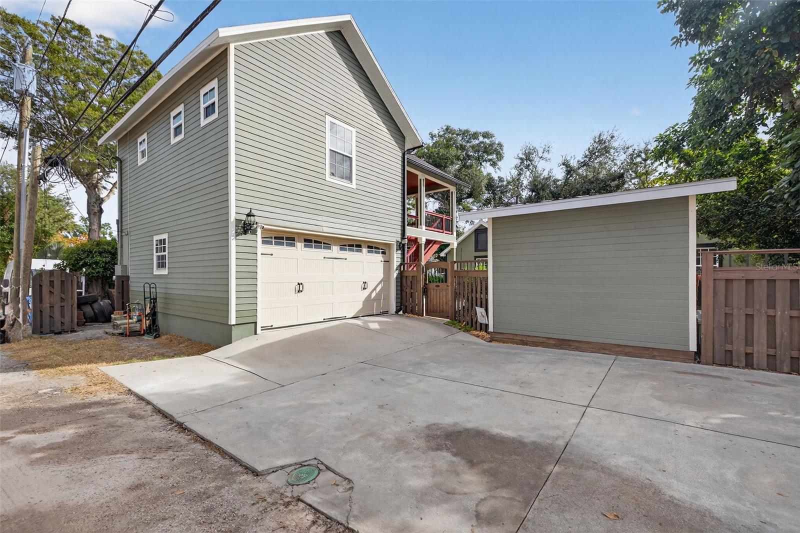 FLORIDA HEIGHTS - Residential