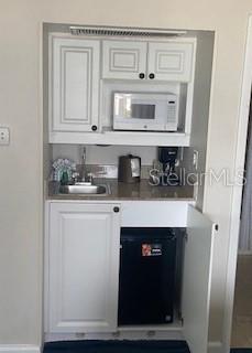 JACARANDA BEACH VILLAS CONDO - Residential