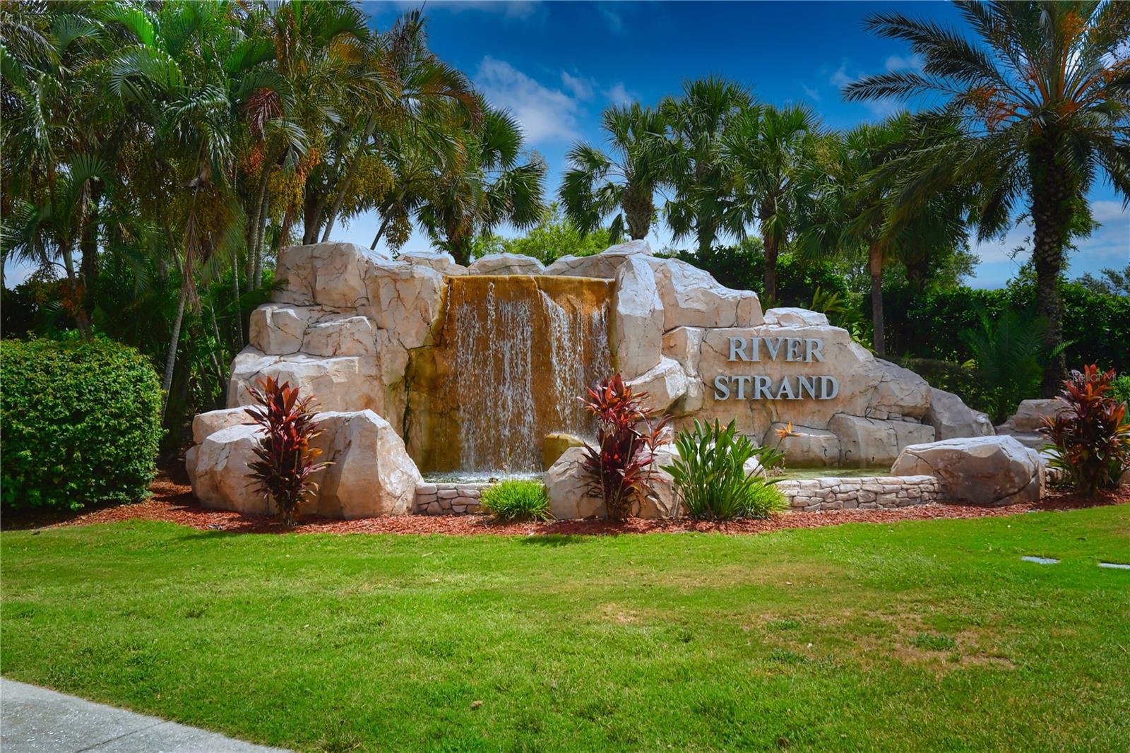 GRAND ESTUARY IV AT RIVER STRAND - Residential Lease