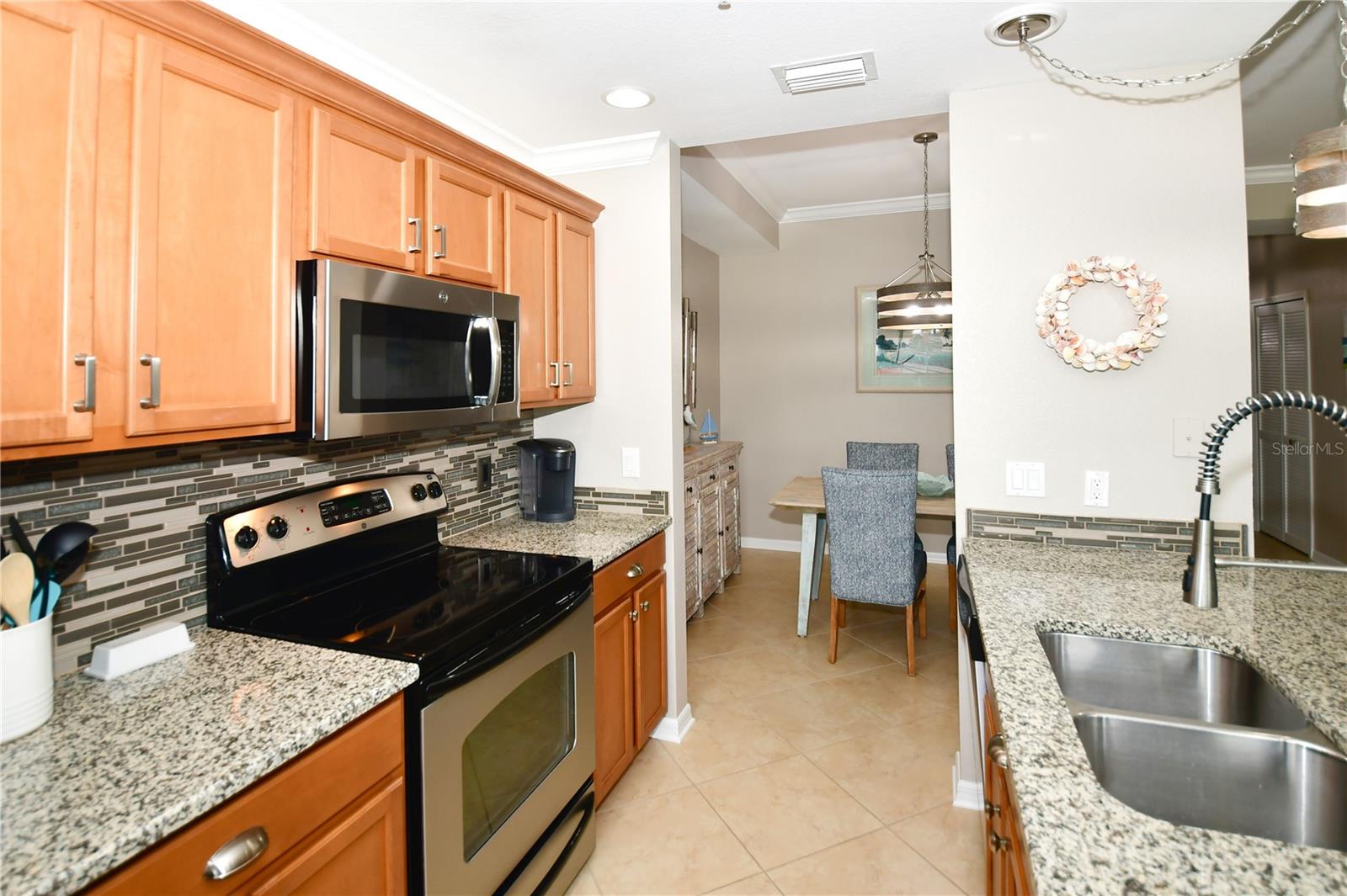 GRAND ESTUARY IV AT RIVER STRAND - Residential Lease