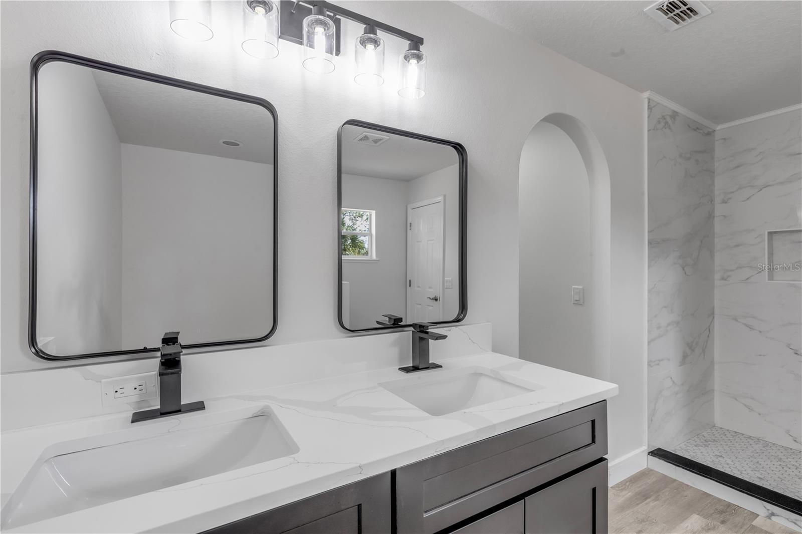 SEMINOLE WOODS - Residential