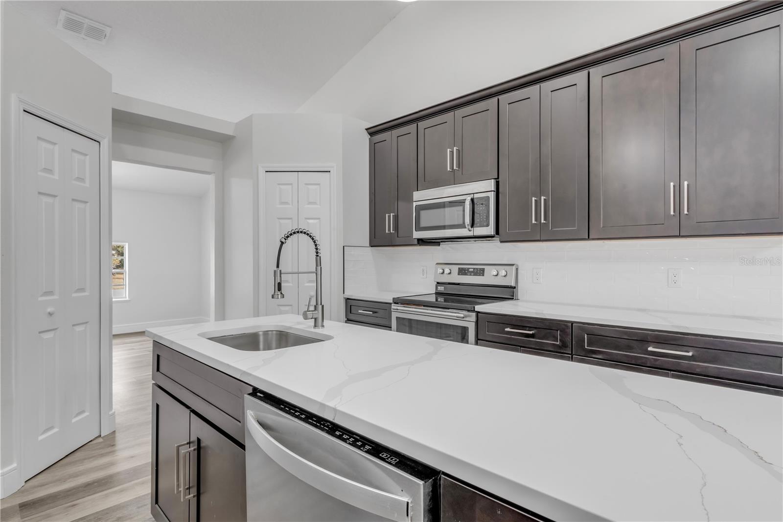 SEMINOLE WOODS - Residential