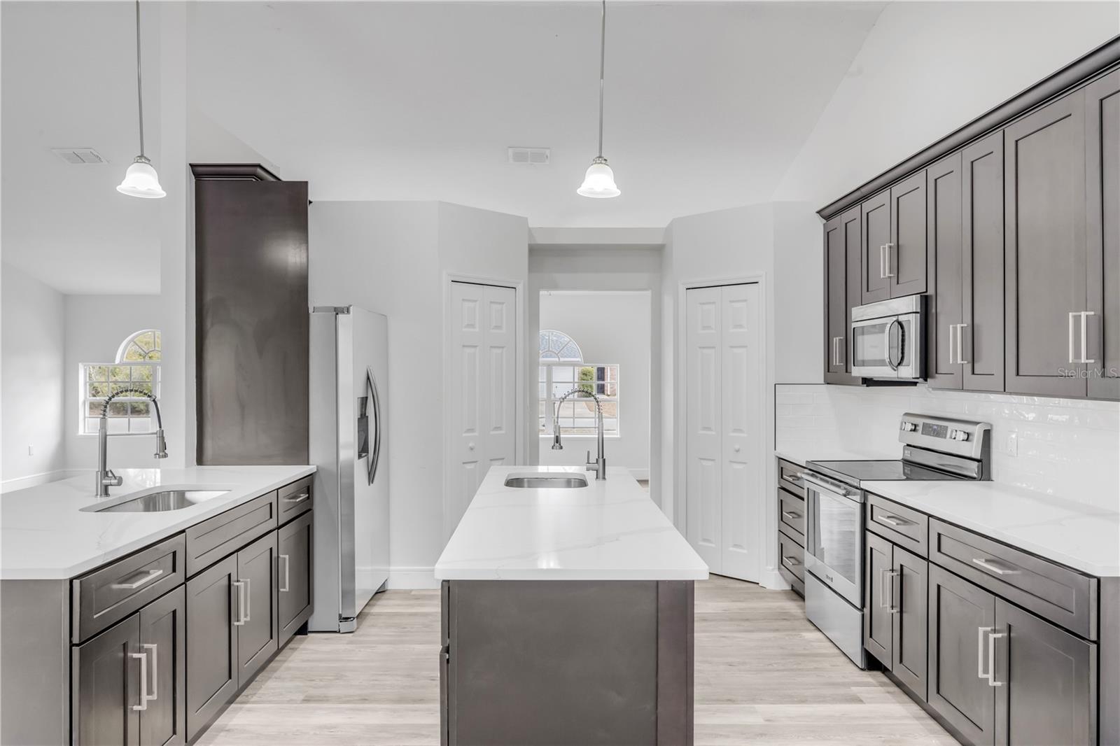 SEMINOLE WOODS - Residential