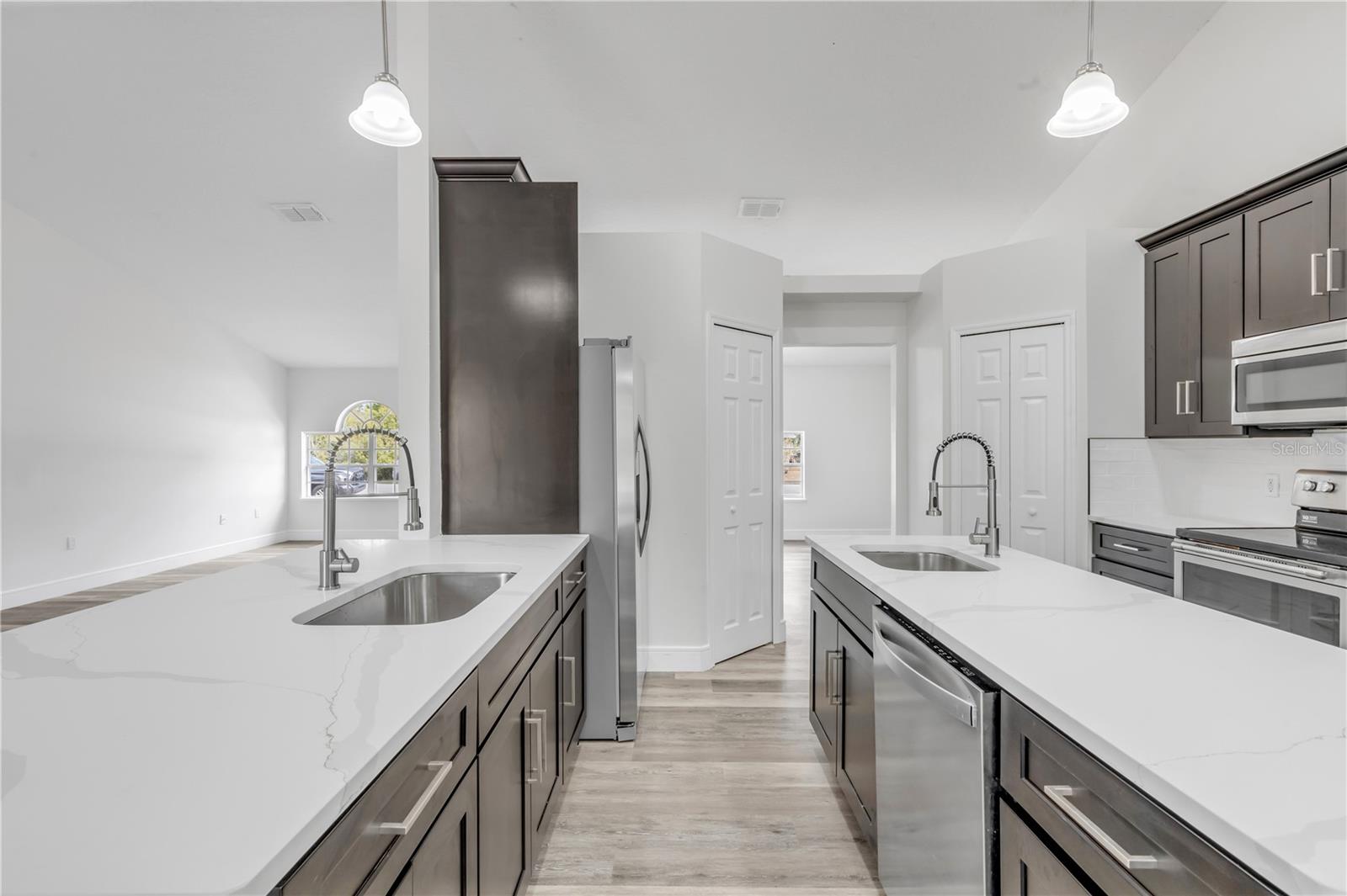 SEMINOLE WOODS - Residential