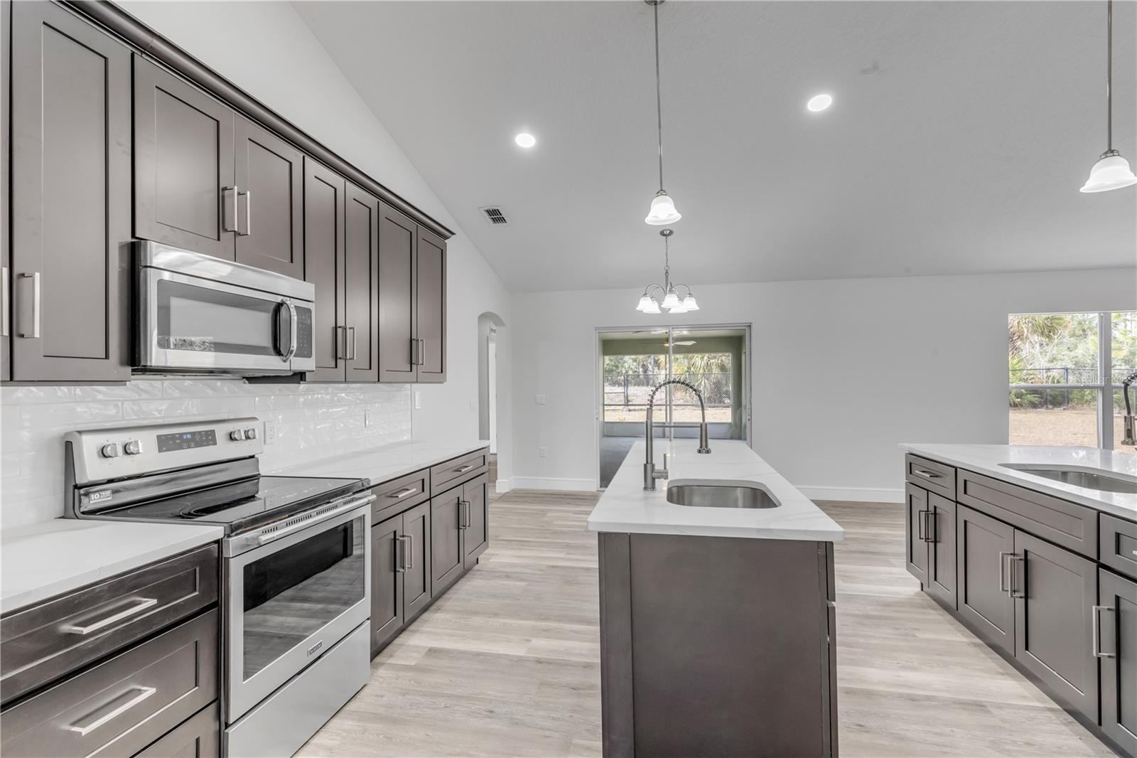 SEMINOLE WOODS - Residential