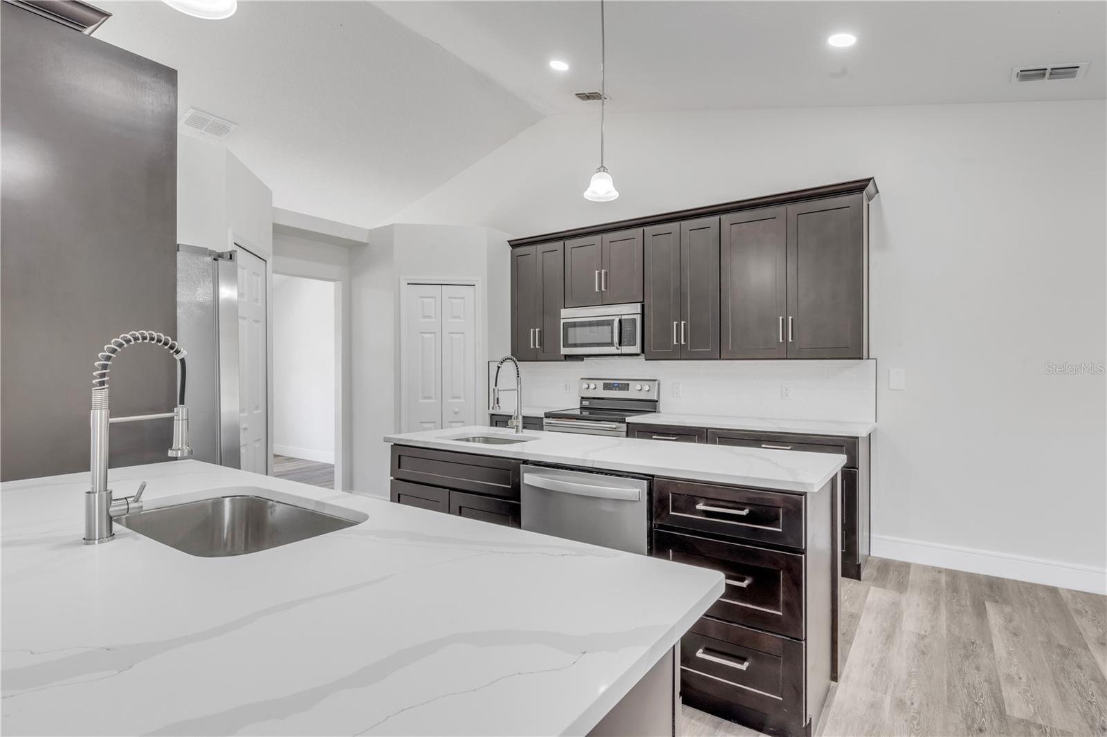 SEMINOLE WOODS - Residential