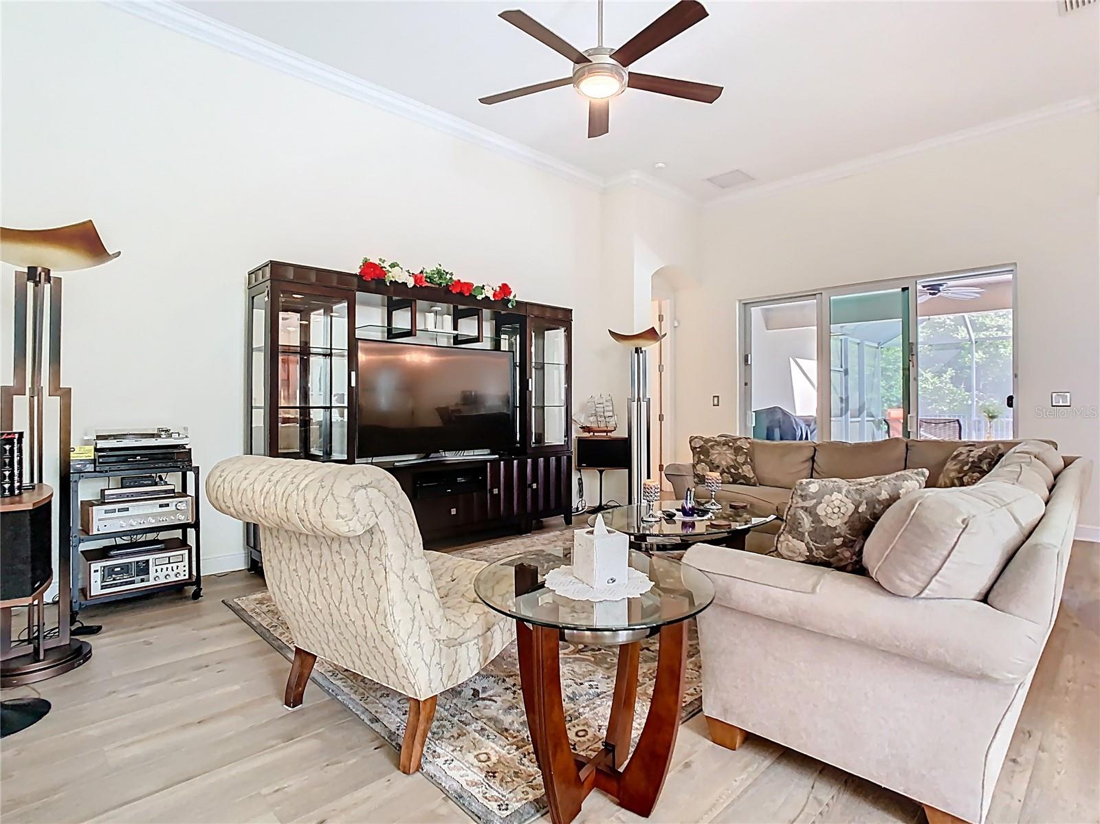 7651 FIELDSTONE RANCH SQUARE, VERO BEACH, FL, 32967/$665,000 4 7651 FIELDSTONE RANCH SQUARE