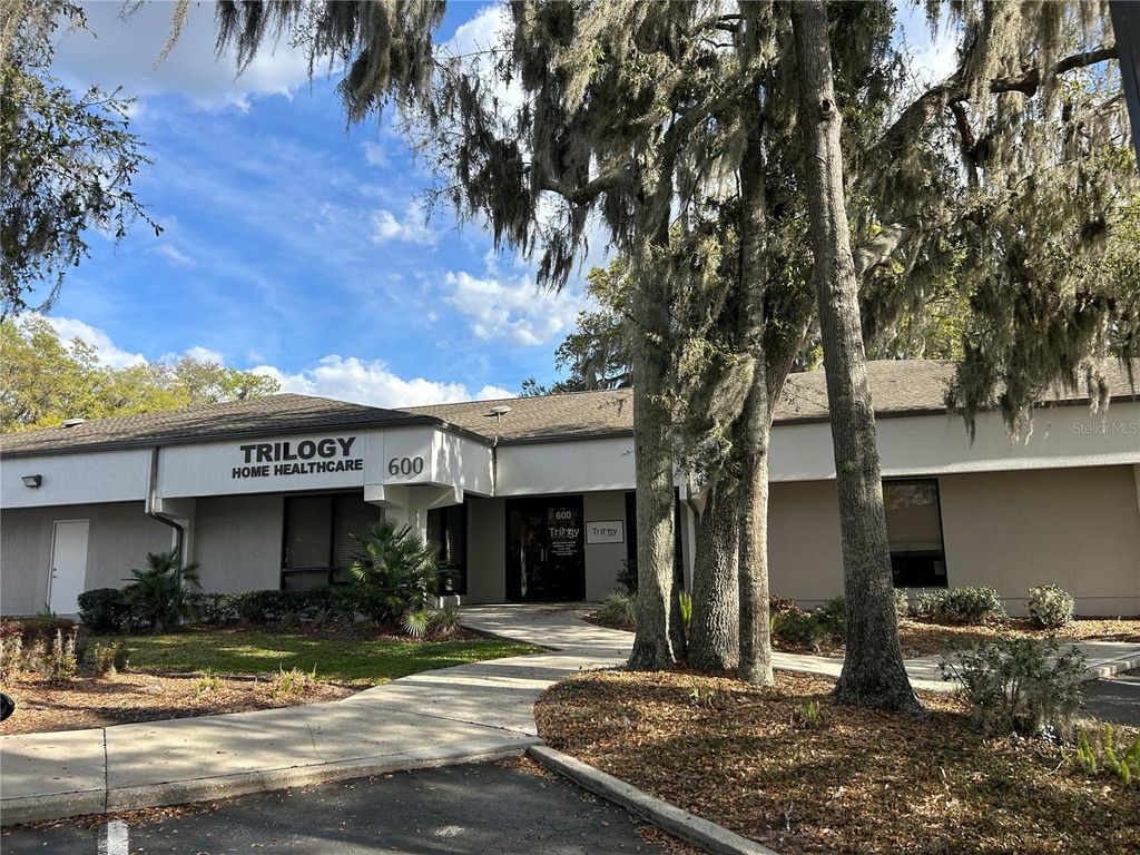 Photo of 3200 SW 34th Avenue #600, Ocala, FL 34474 (MLS # OM721004)