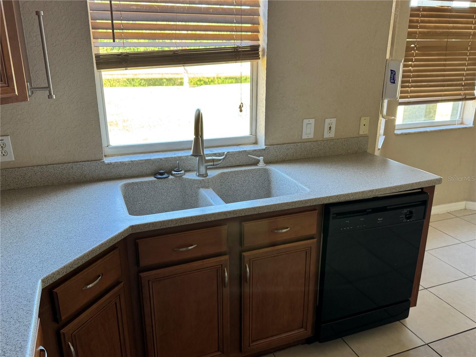 PARKWAY CENTER SINGLE FAMILY PH 01 - Residential