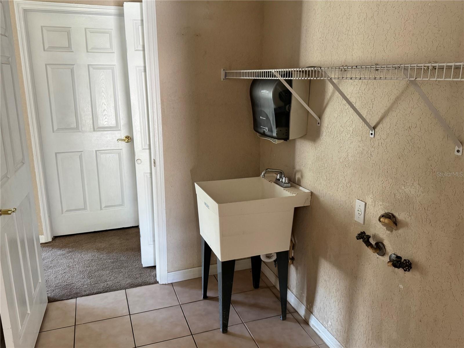 PARKWAY CENTER SINGLE FAMILY PH 01 - Residential