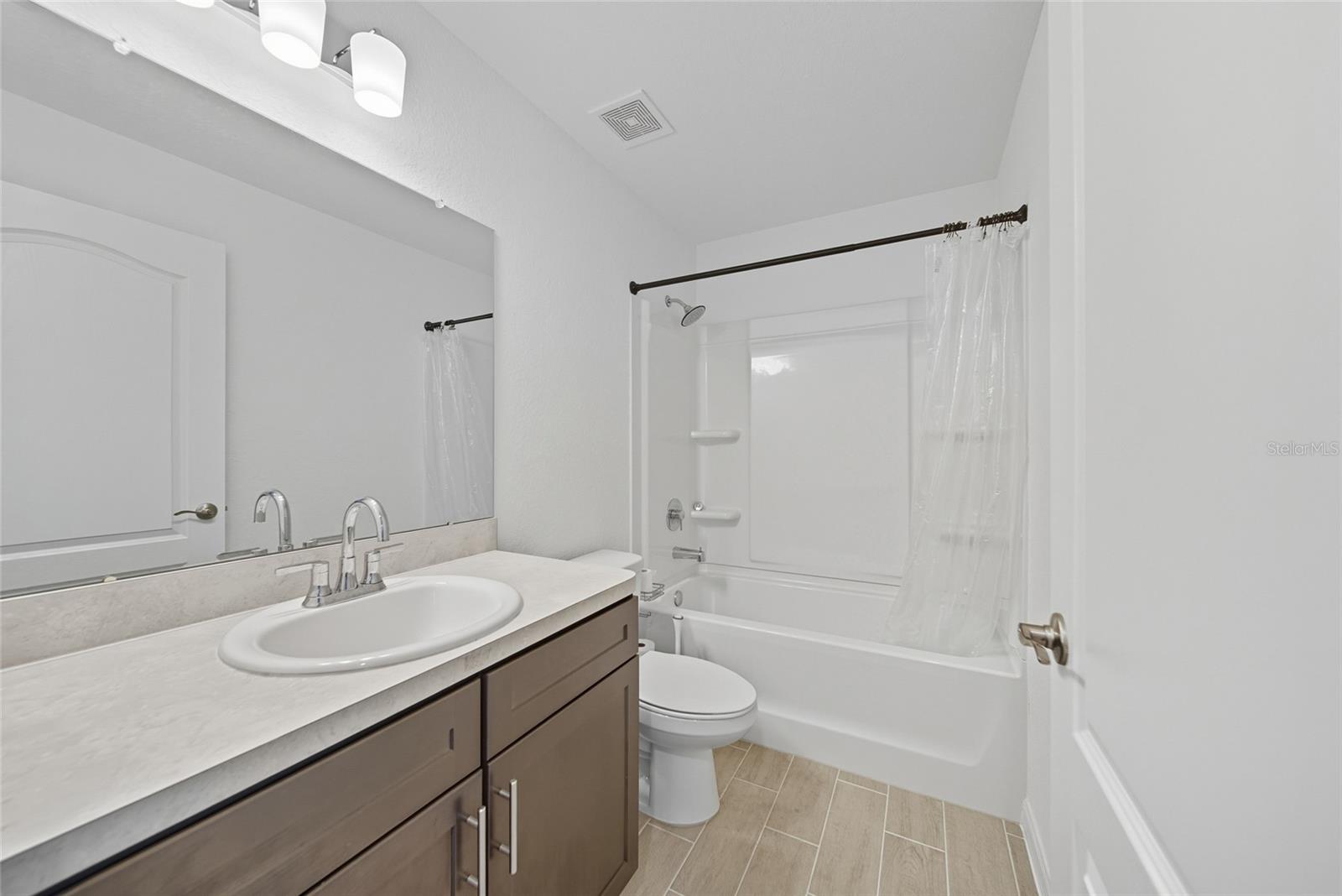 VILLAGE/GRESHAM FARMS - Residential