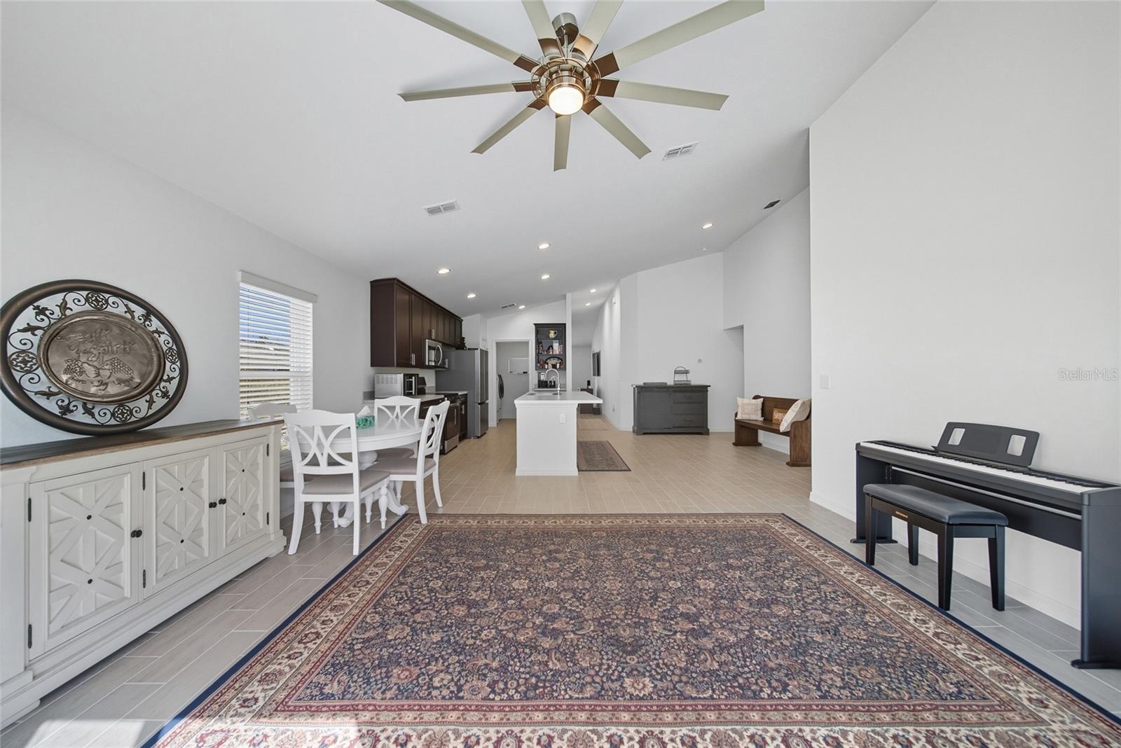 VILLAGE/GRESHAM FARMS - Residential
