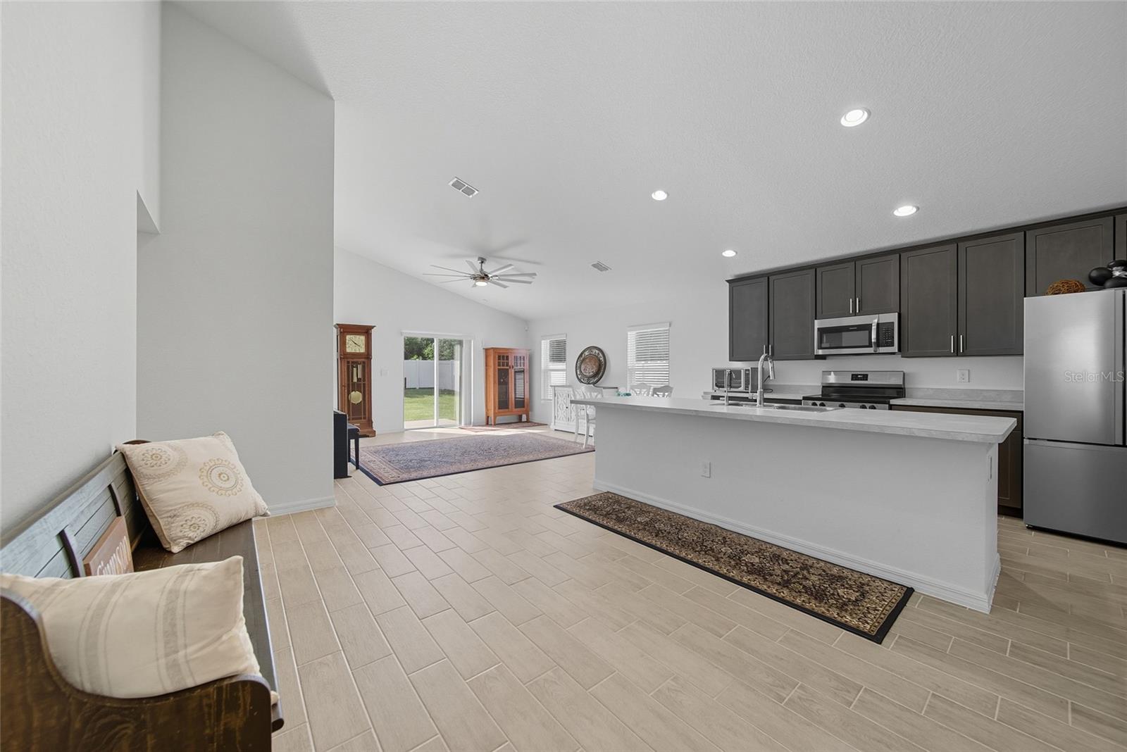 VILLAGE/GRESHAM FARMS - Residential