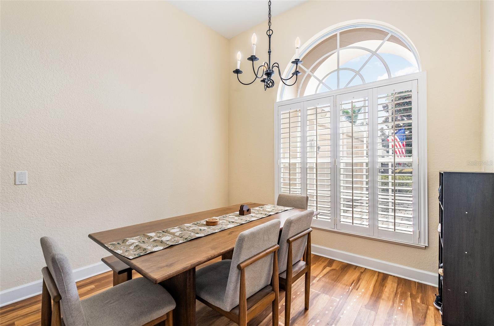 5820 HERONS LANDING DRIVE