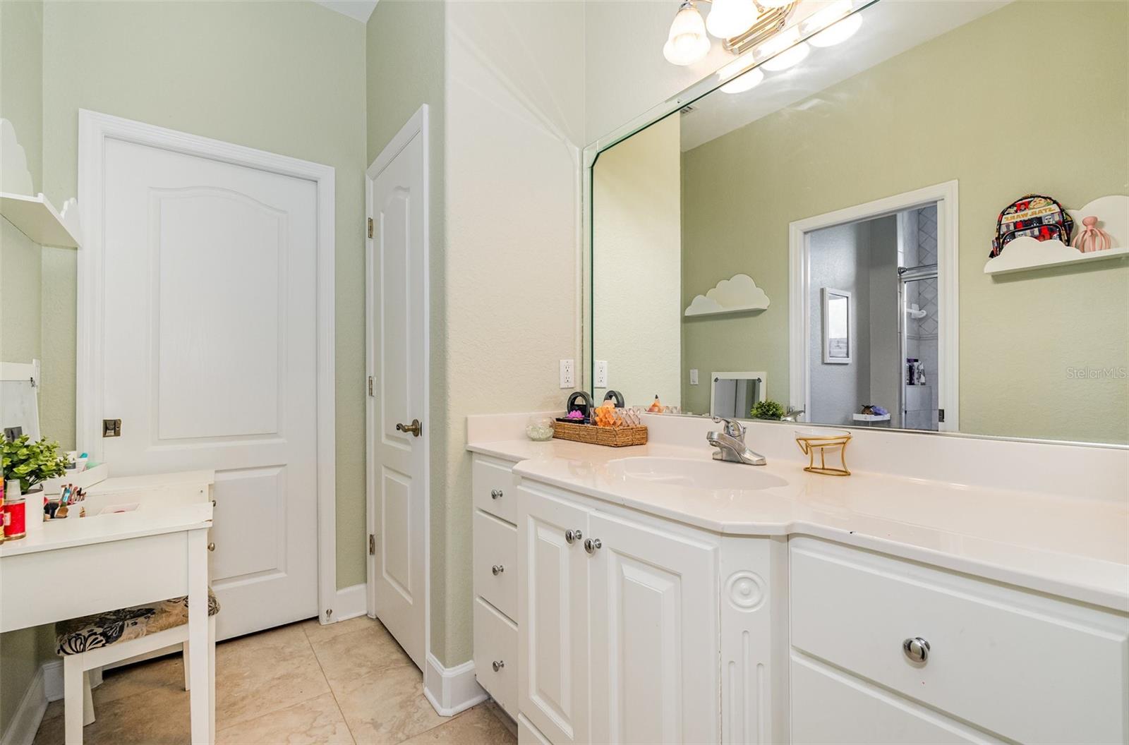 HERONS LNDG PH 2 UN 6B - Residential