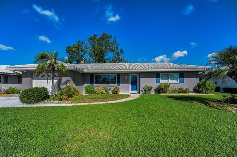 A home in SEMINOLE