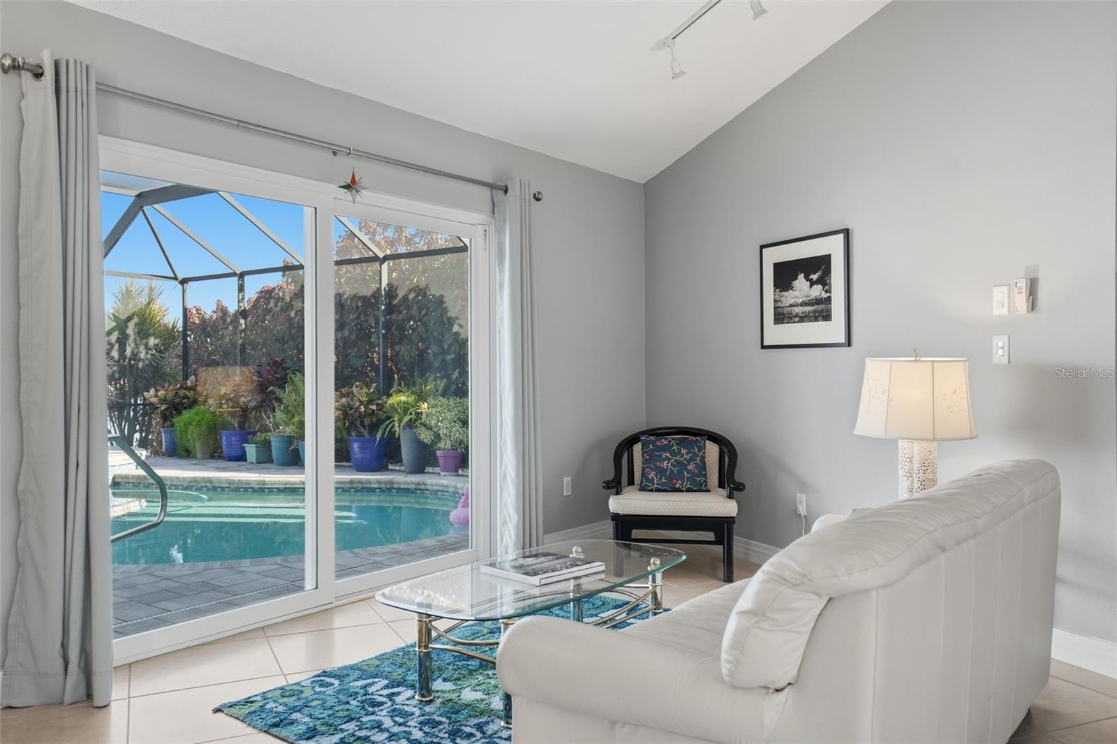 TROPICAL SHORES 1ST ADD - Residential