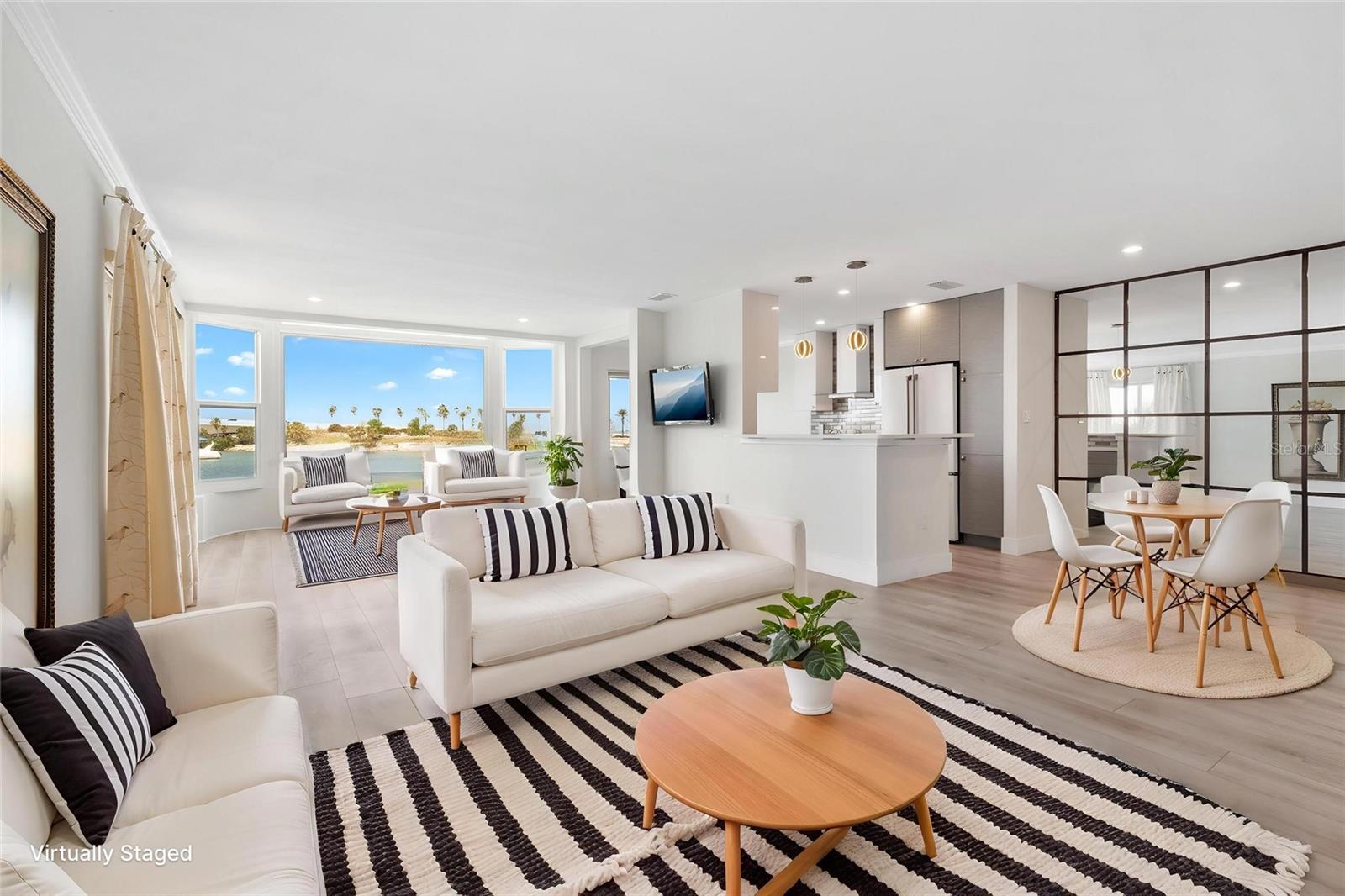 174 GOLDEN GATE POINT 21