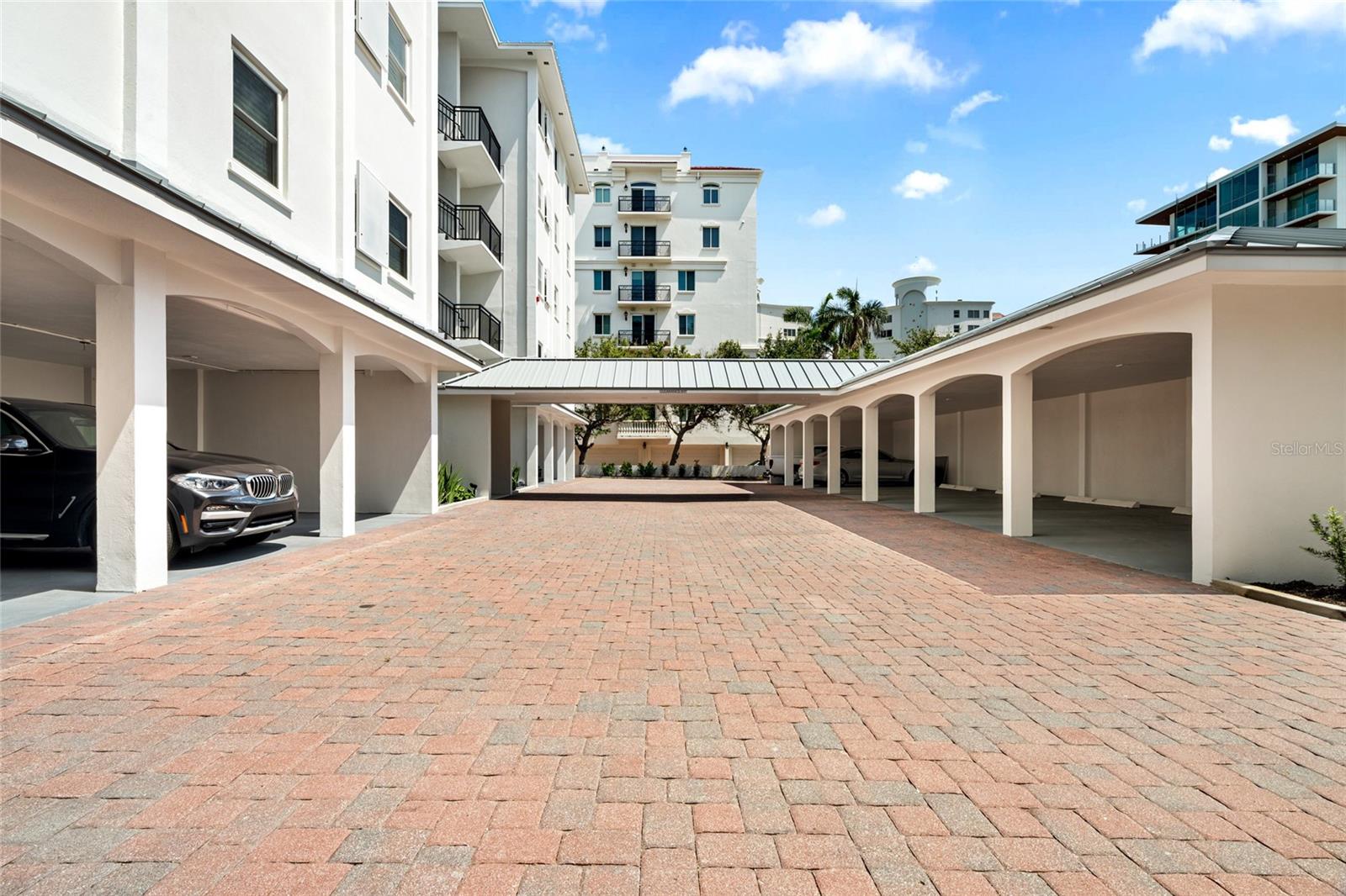 174 GOLDEN GATE POINT 21