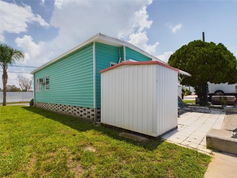 A home in PALM HARBOR