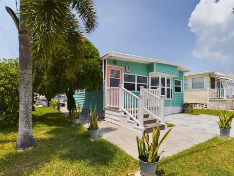 A home in PALM HARBOR