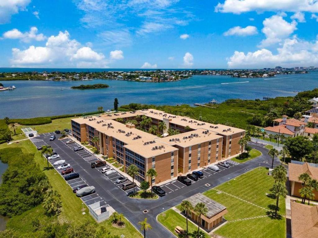 Photo of 12760 Indian Rocks Road #1110, Largo, FL 33774 (MLS # TB8470729)