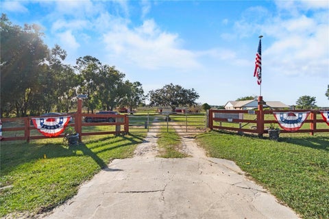 Tiny photo for 15525 Villa City Road, Groveland, FL 34736 (MLS # G5115293)
