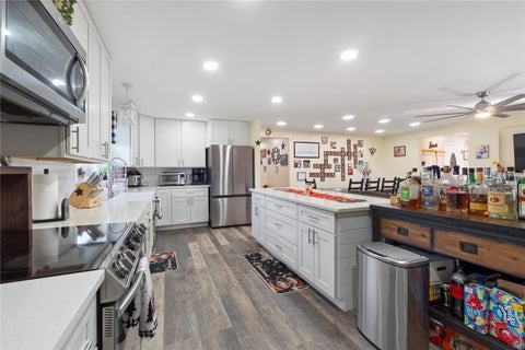 Tiny photo for 15525 Villa City Road, Groveland, FL 34736 (MLS # G5115293)