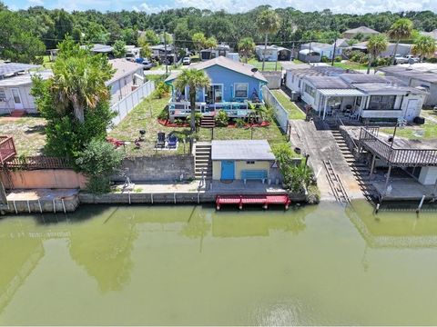 A home in EDGEWATER