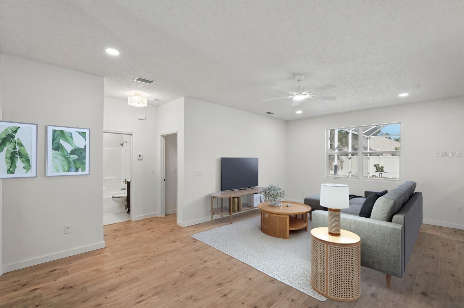 40 PINETREE DRIVE