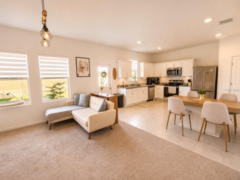 2524 Peony Place, Haines City, FL 33844