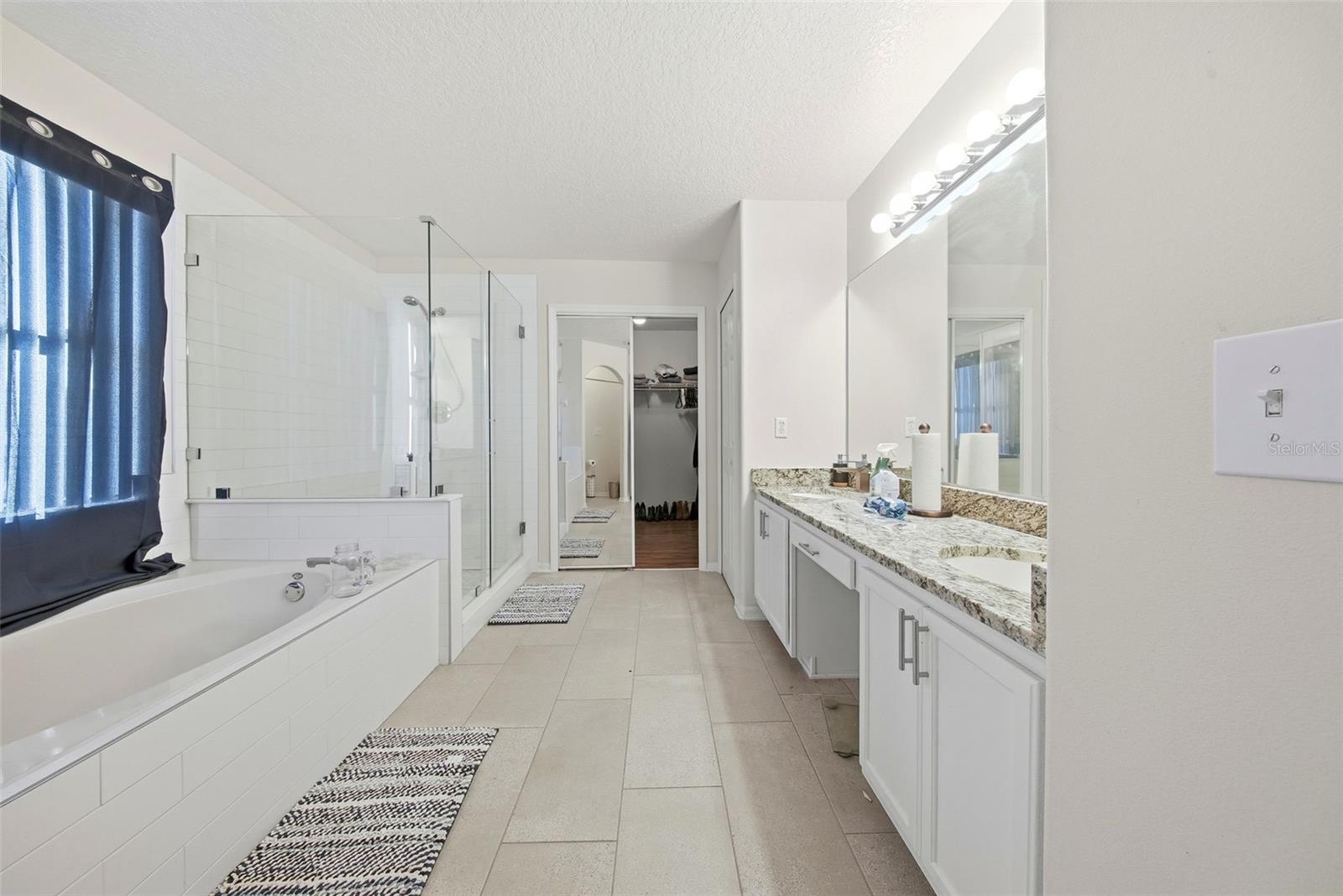 SUNSET RIDGE PHASE 1 - Residential