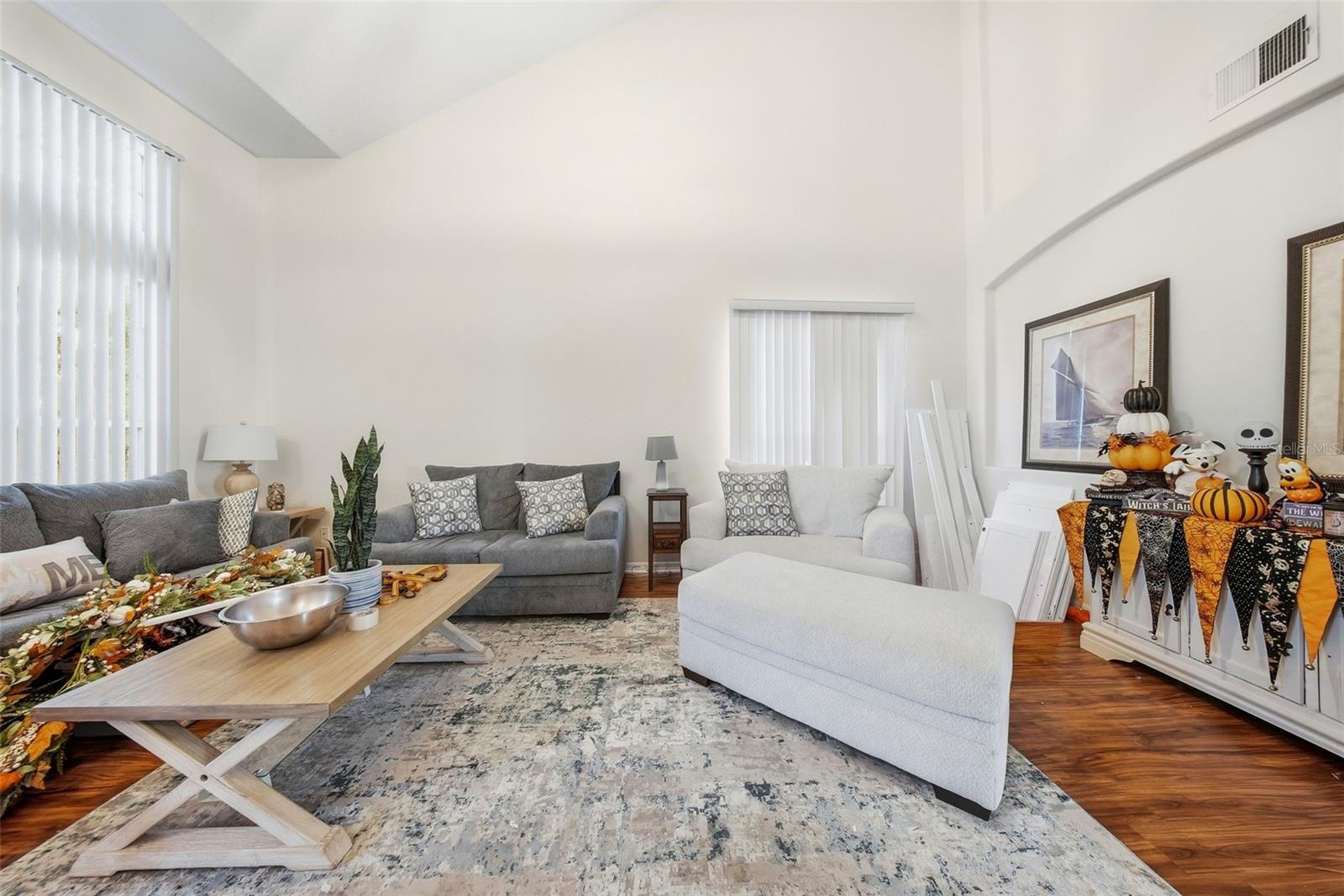 SUNSET RIDGE PHASE 1 - Residential