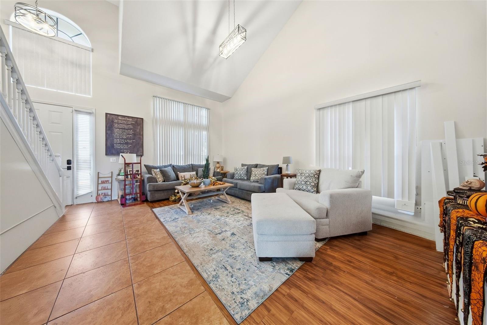 SUNSET RIDGE PHASE 1 - Residential