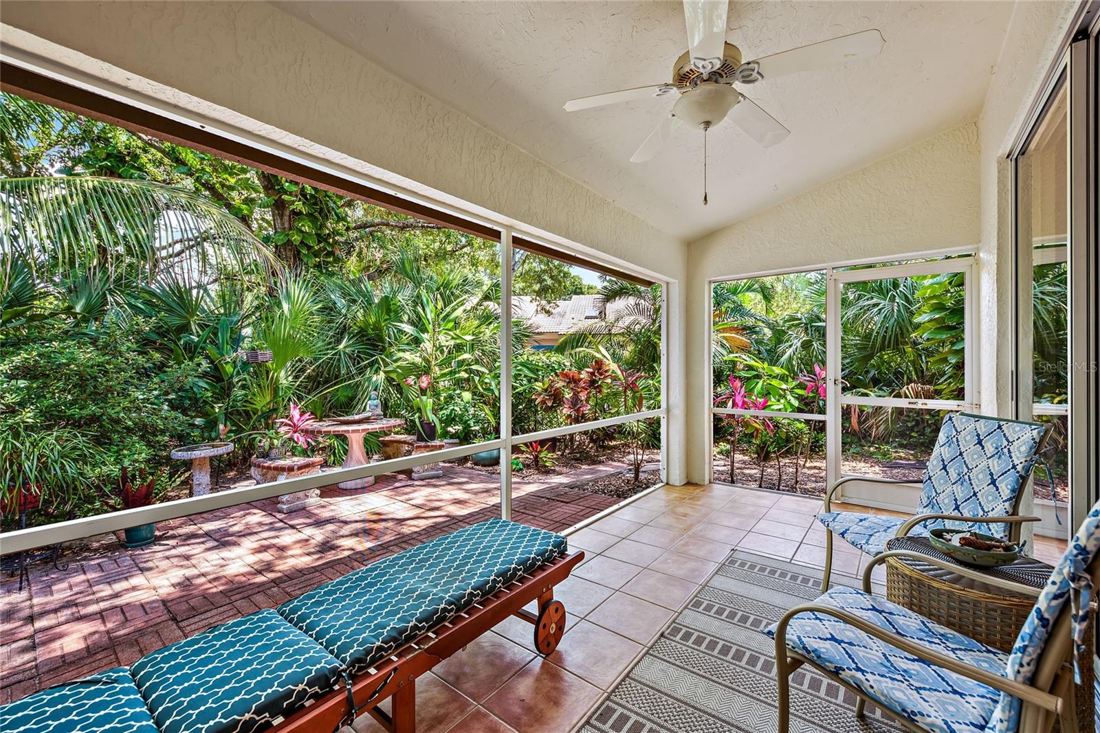 LONGWOOD VILLAS - Residential