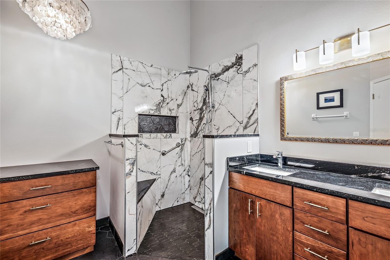 LONGWOOD VILLAS - Residential