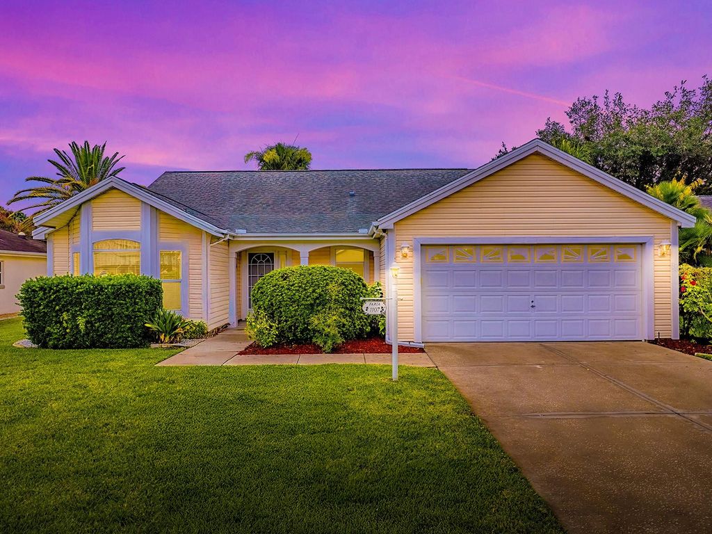 Photo of 1107 San Antonio Lane, The Villages, FL 32159 (MLS # G5098998)