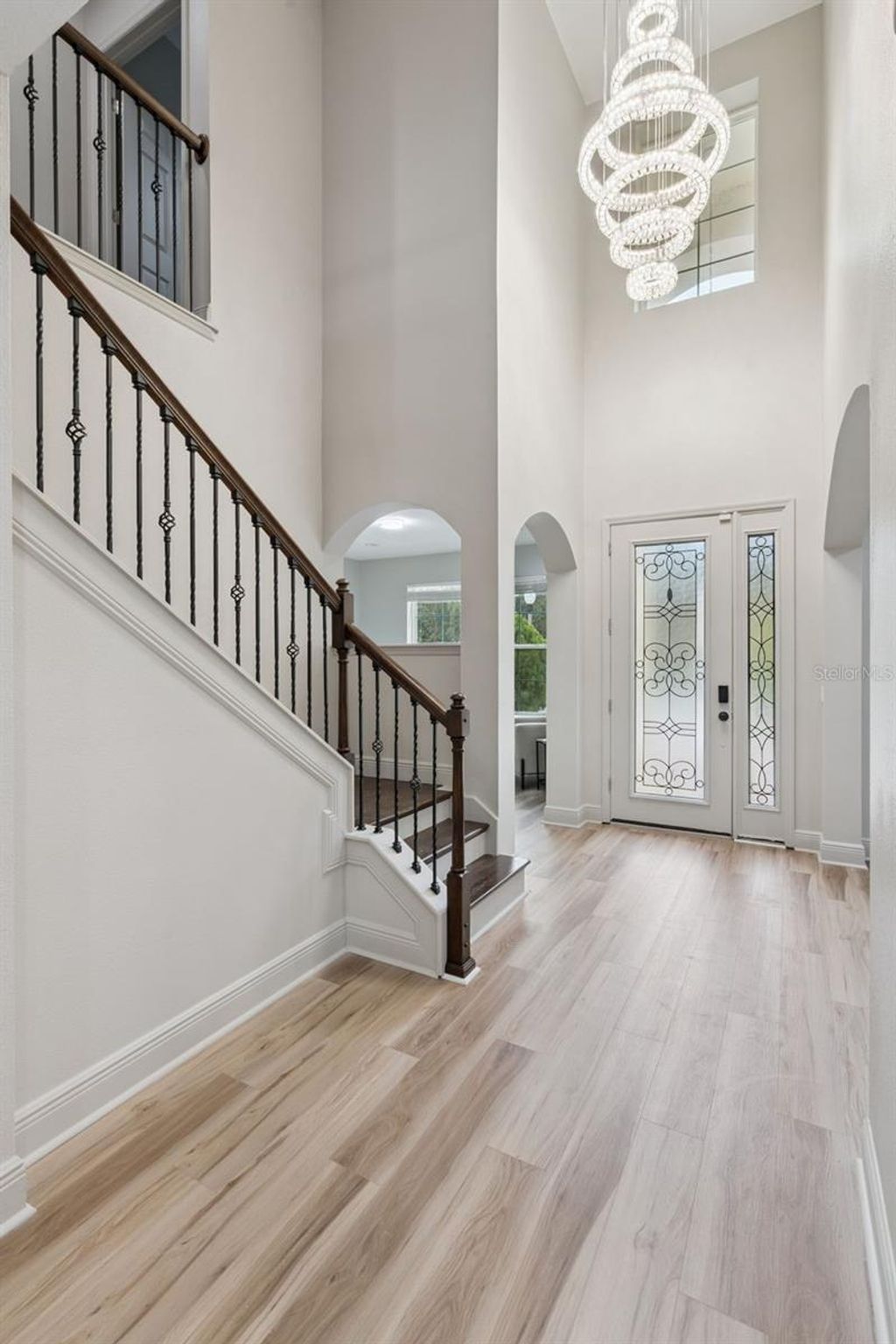 Photo of 6146 Golden Dewdrop Trail, Windermere, FL 34786 (MLS # O6368142)