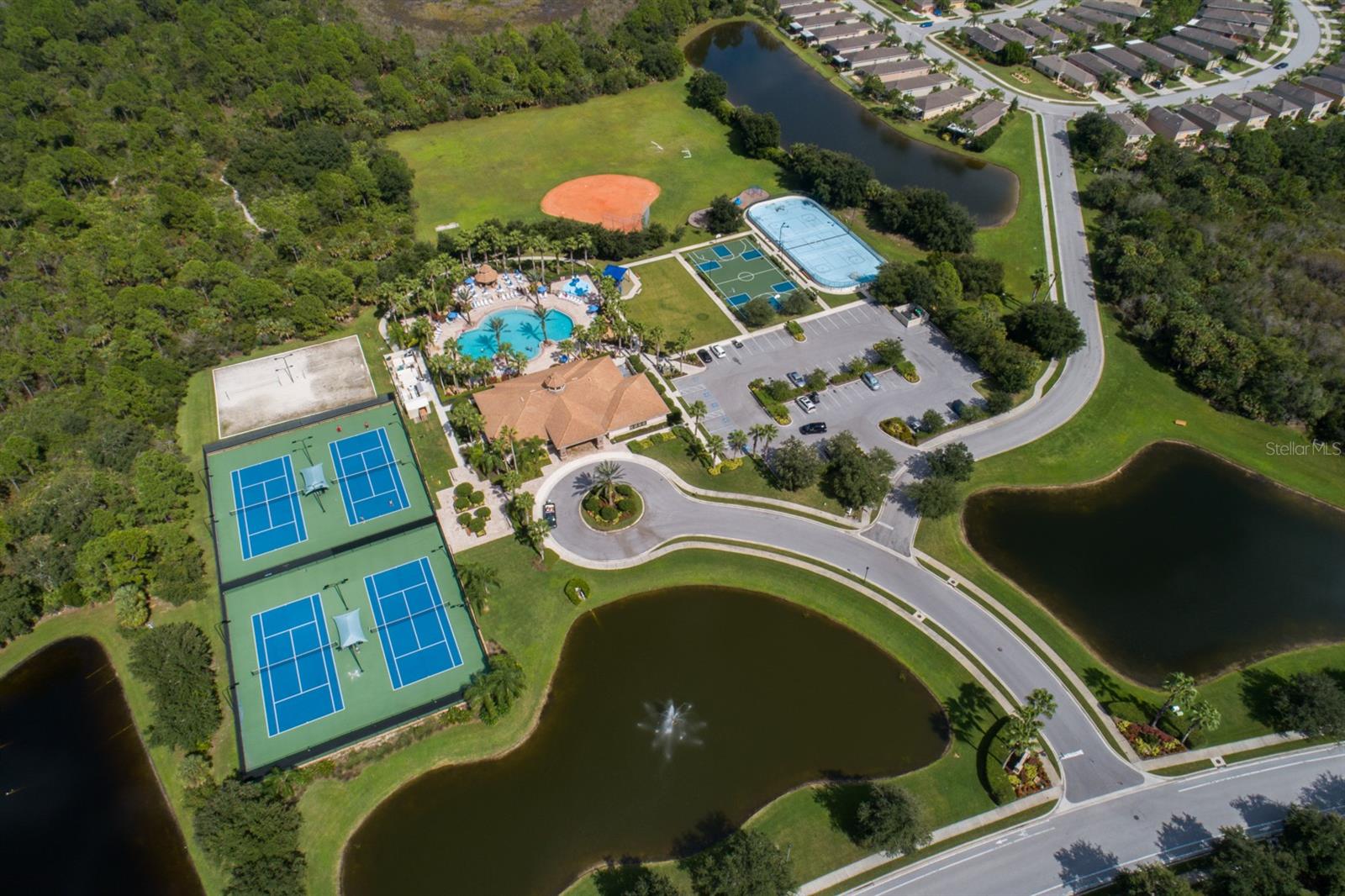 STONEYBROOK AT VENICE UNIT 4 - Residential Lease