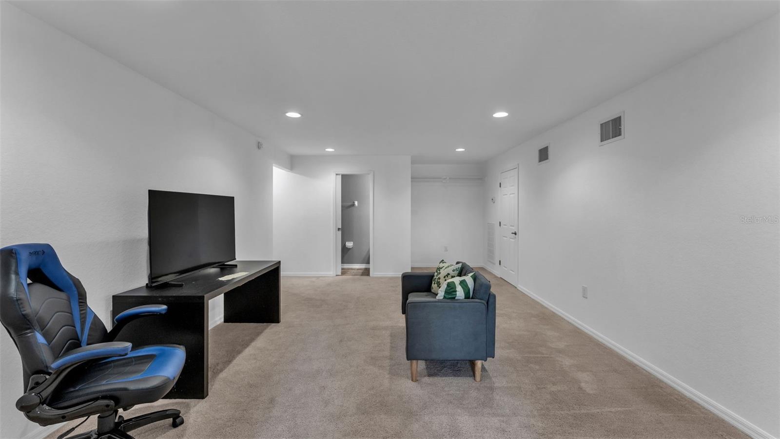 LAKE MCLEOD POINTE PH 02 - Residential