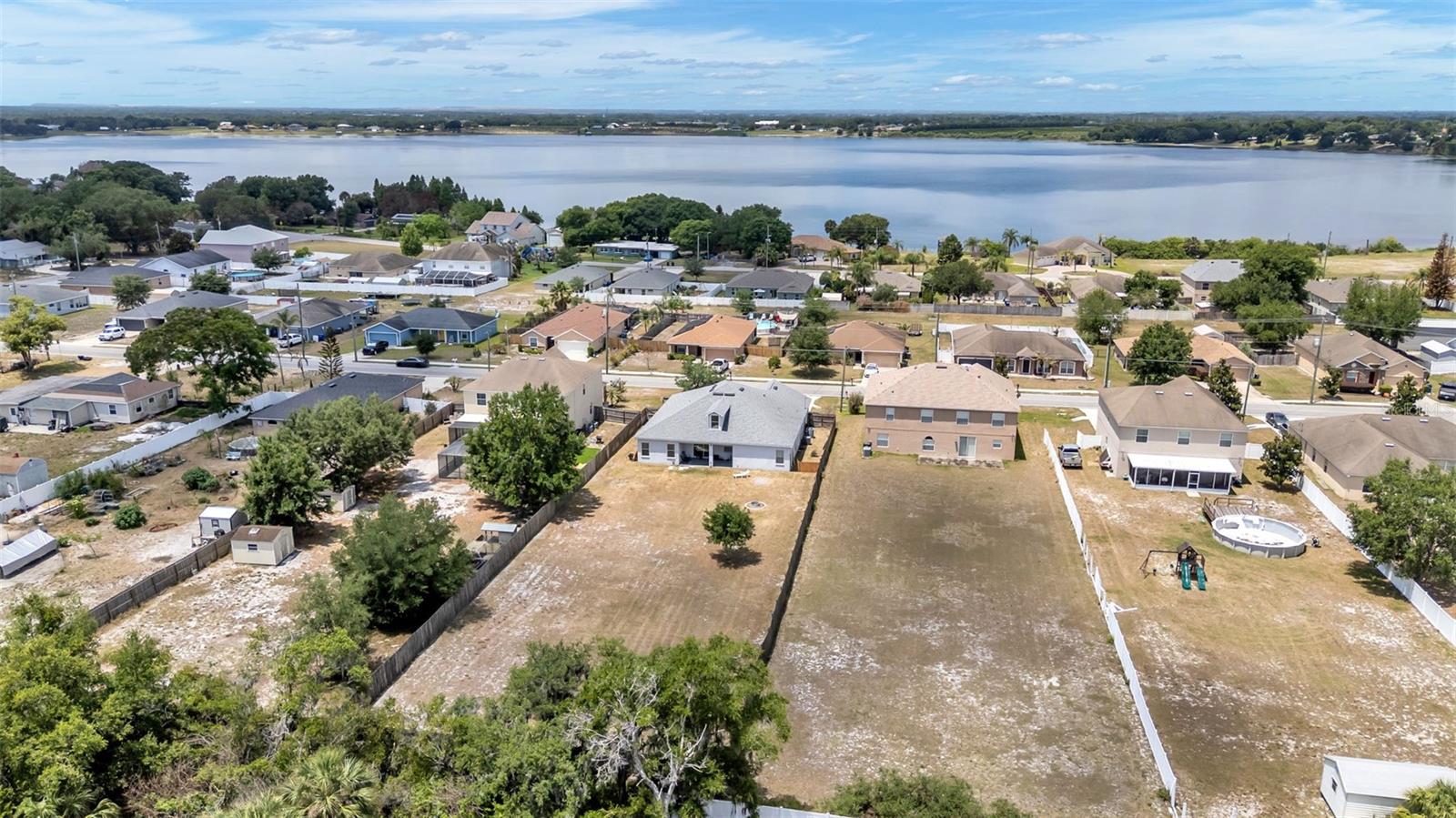 LAKE MCLEOD POINTE PH 02 - Residential