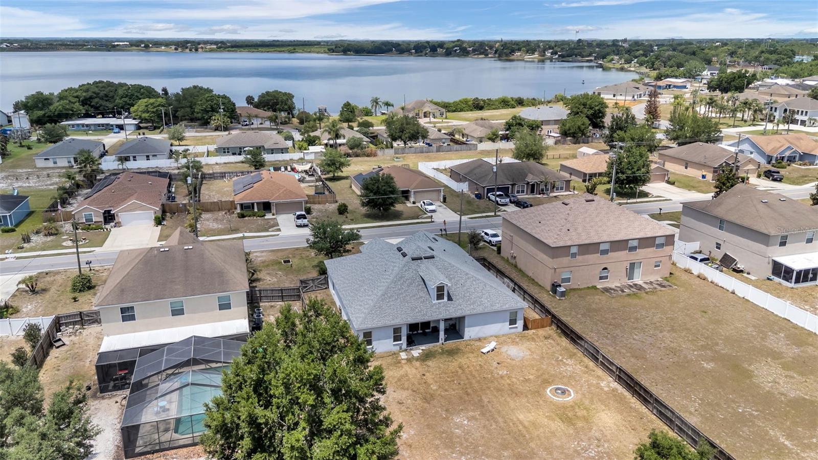 LAKE MCLEOD POINTE PH 02 - Residential