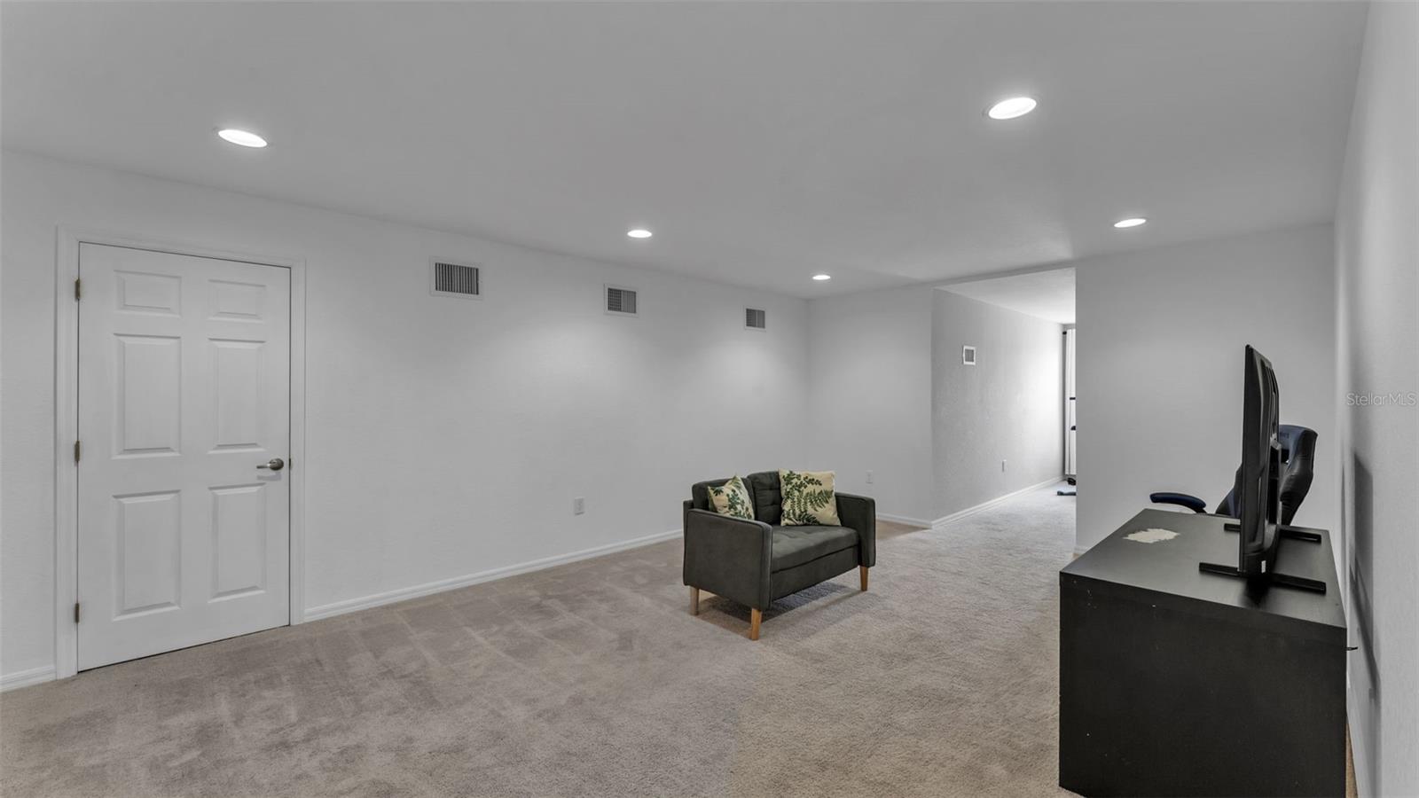 LAKE MCLEOD POINTE PH 02 - Residential