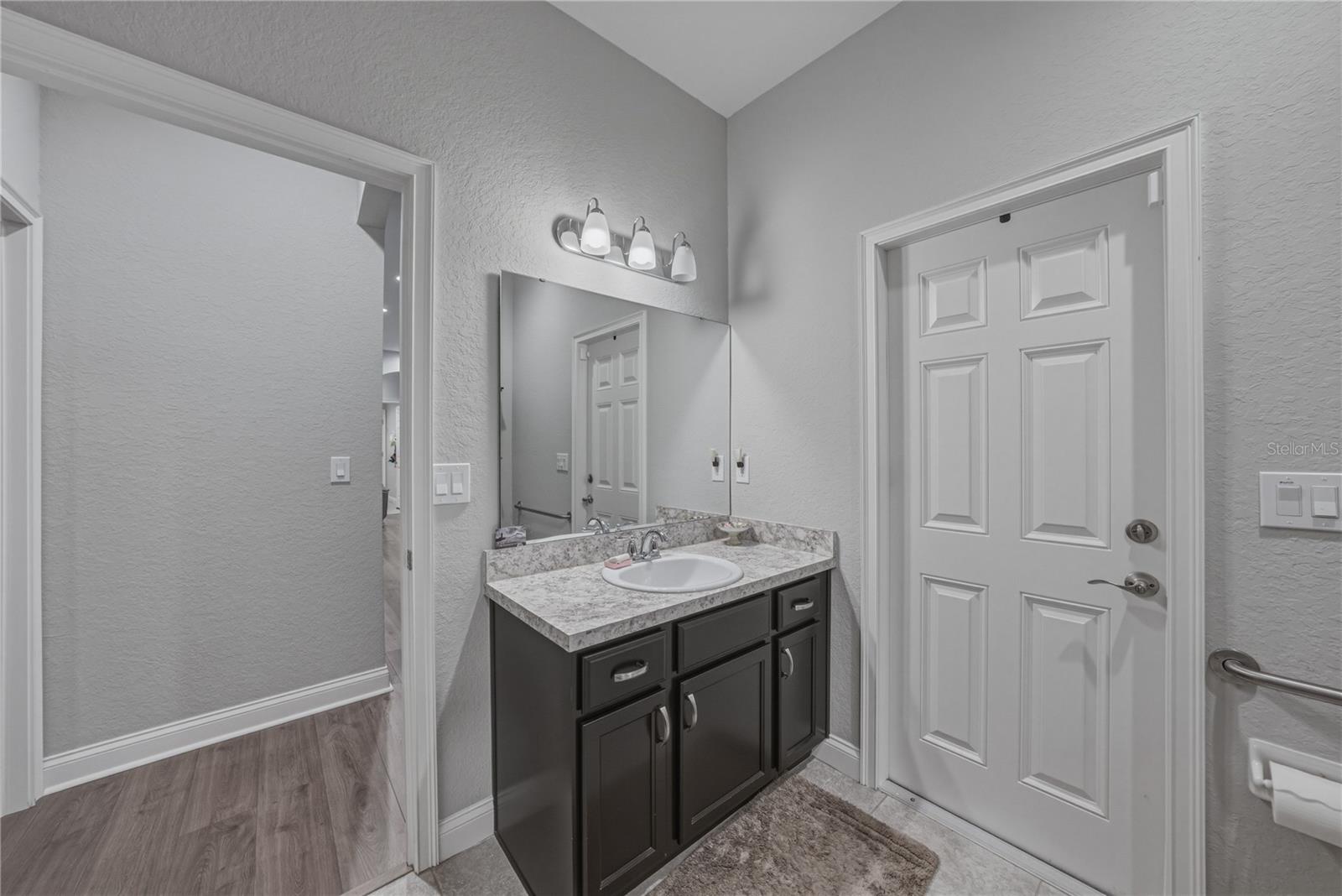 LAKESIDE PRESERVE PH I - Residential