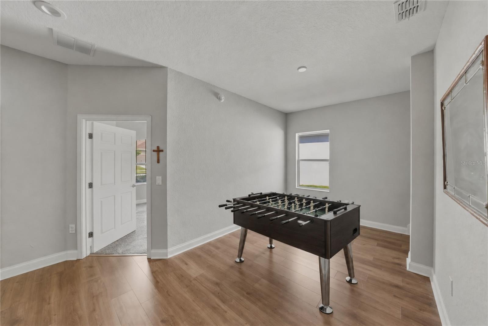 LAKESIDE PRESERVE PH I - Residential