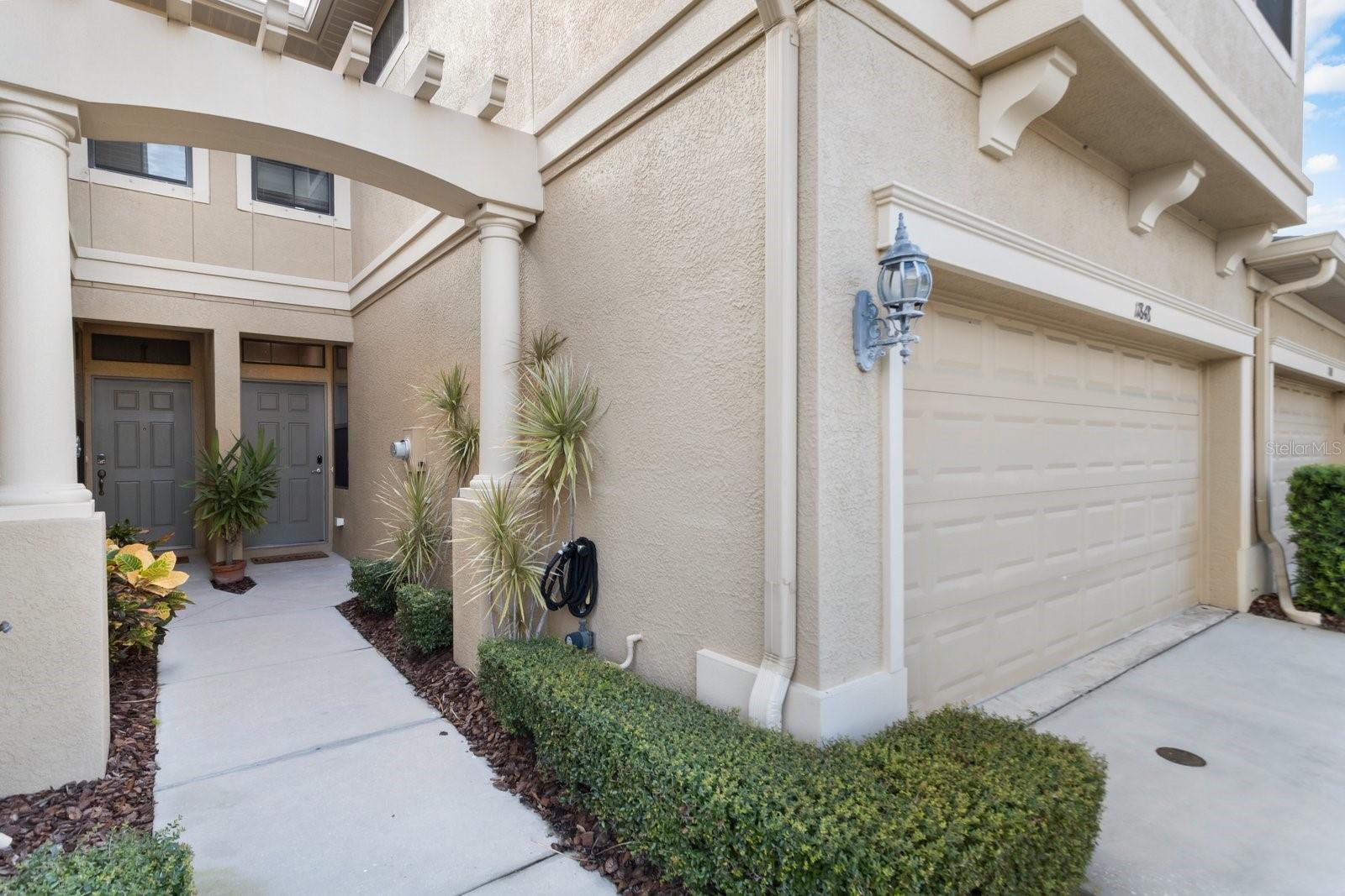 BAY ISLES TWNHMS - Residential