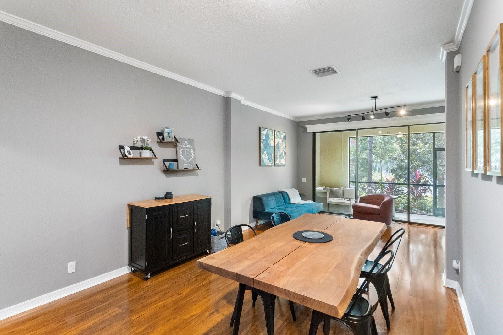 BAY ISLES TWNHMS - Residential