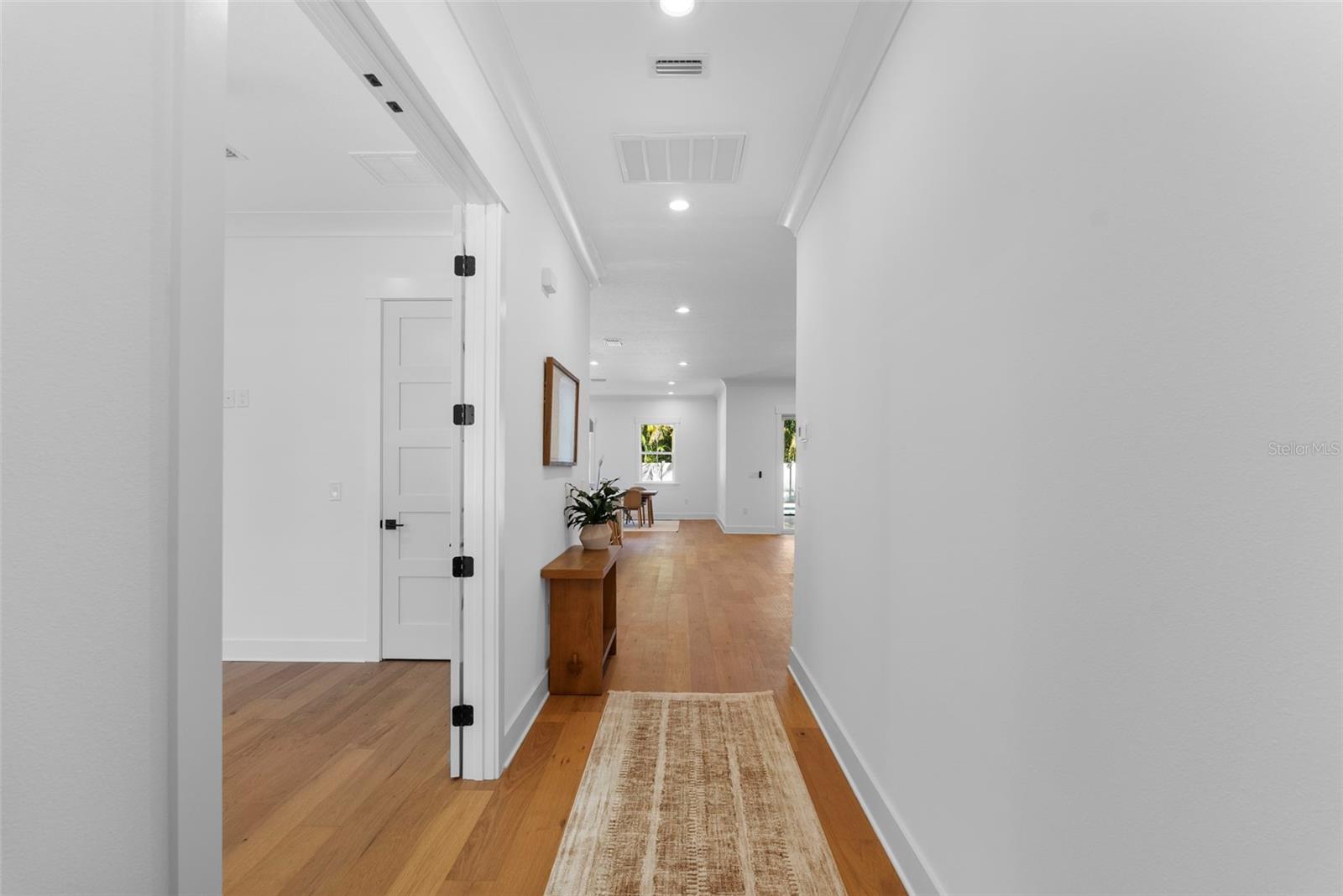 3904 GREENWOOD DRIVE